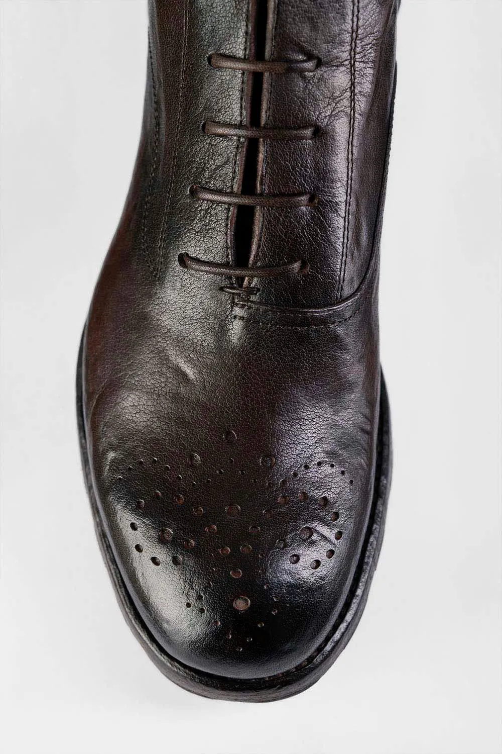 ASTON cigar-brown chukka boots.