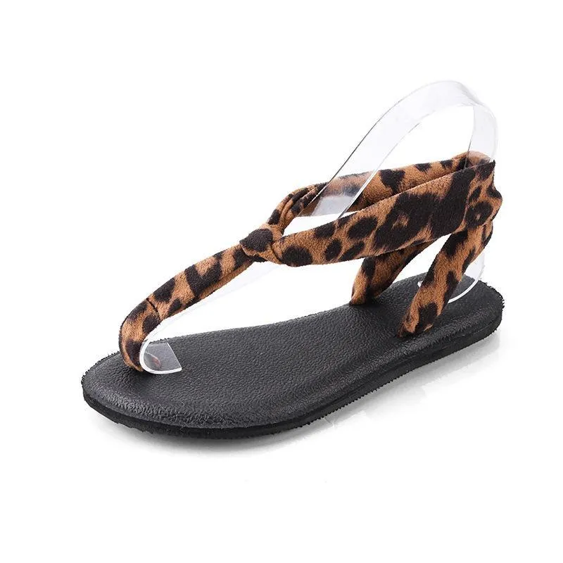 Chicvane Leopard Printed Clip Toe Flat Sandals