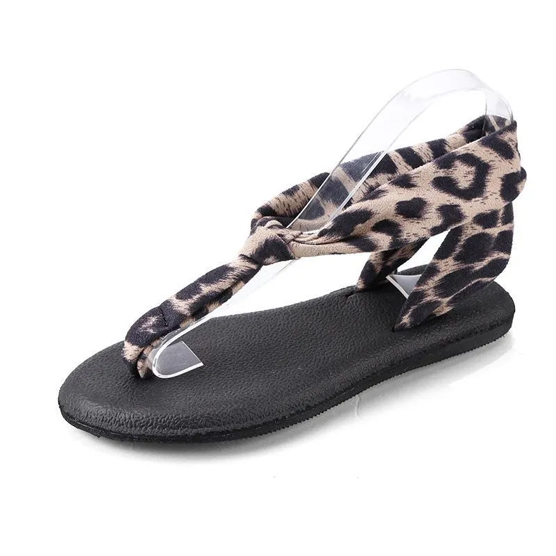 Chicvane Leopard Printed Clip Toe Flat Sandals