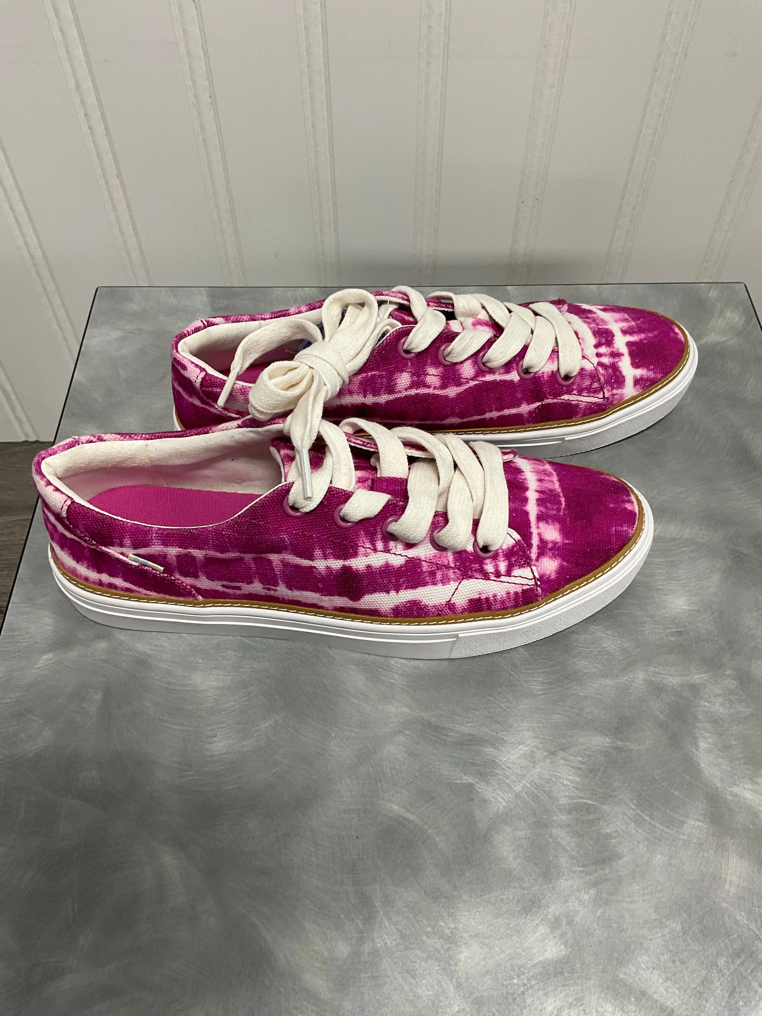 Shoes Sneakers By Toms In Pink, Size:9