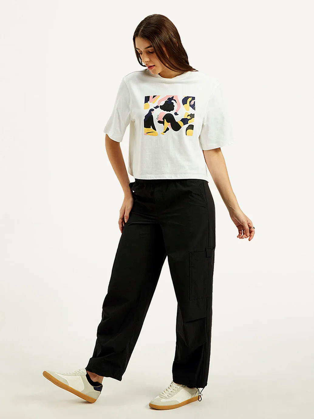 Women's Mid Rise Black Loose Fit Cargo Trousers